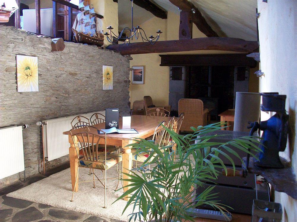 B&B Les Ecoliers Cherain Exterior foto